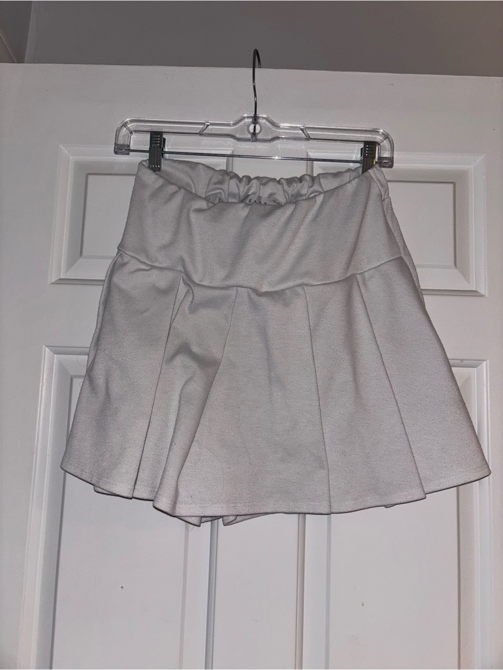 gaze Cream Pleated Skort with Elastic Waist